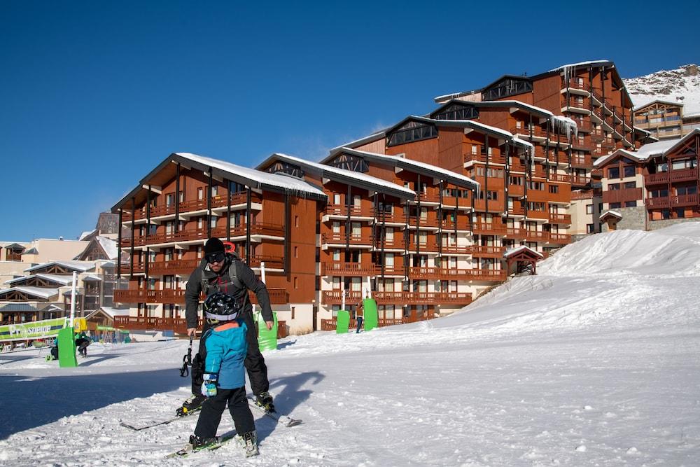 Le Cheval Blanc - Village Montana Валь-Торанс Экстерьер фото