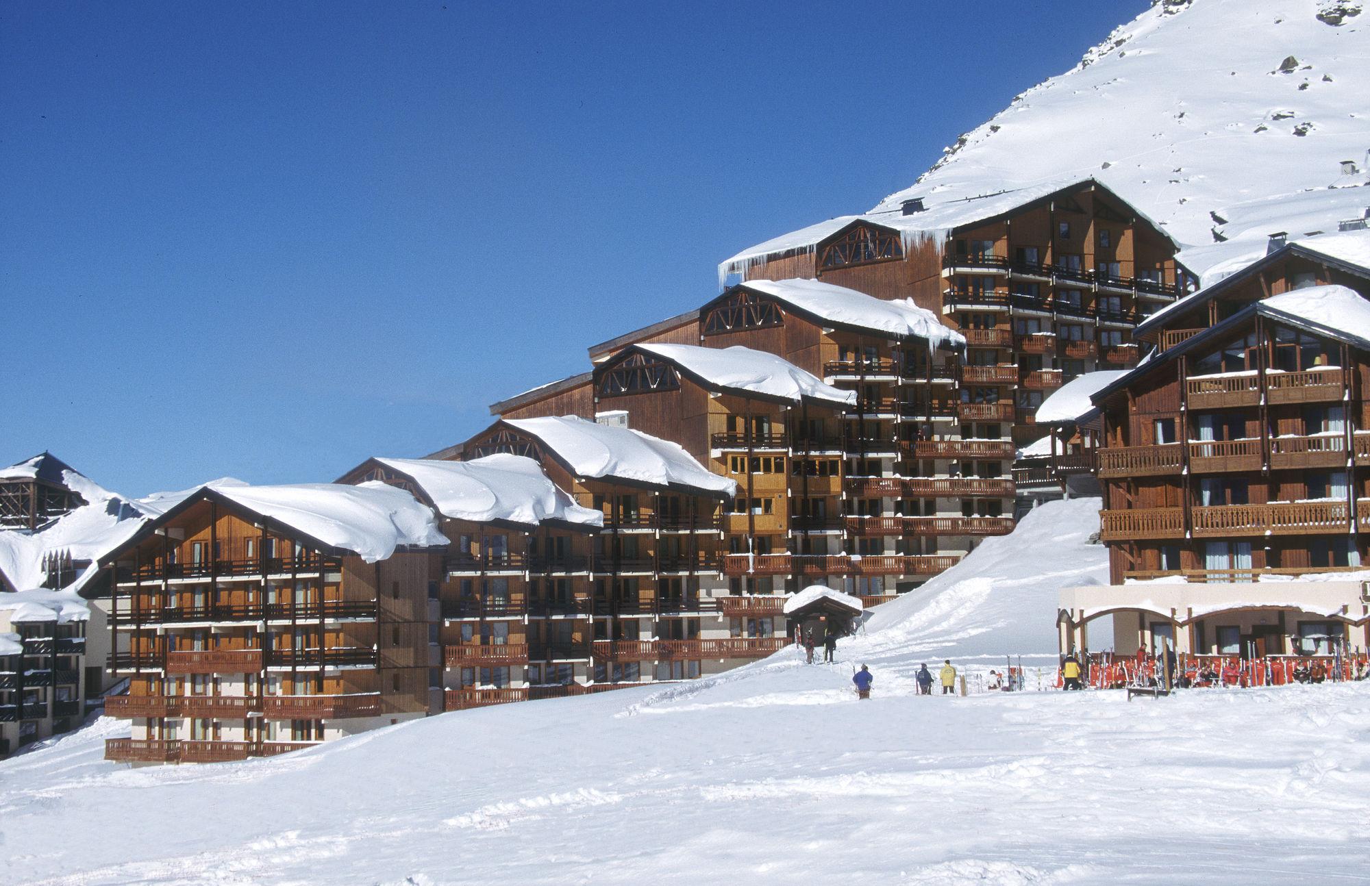 Le Cheval Blanc - Village Montana Валь-Торанс Экстерьер фото